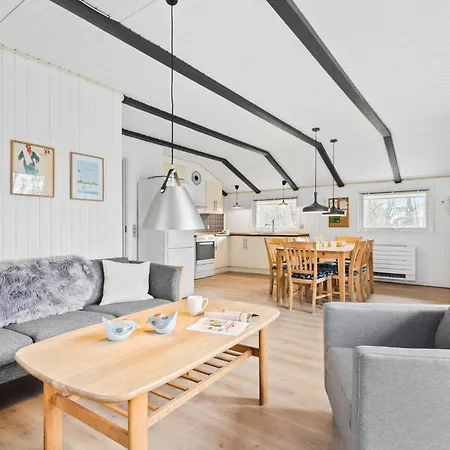 3 Bedroom Cozy In